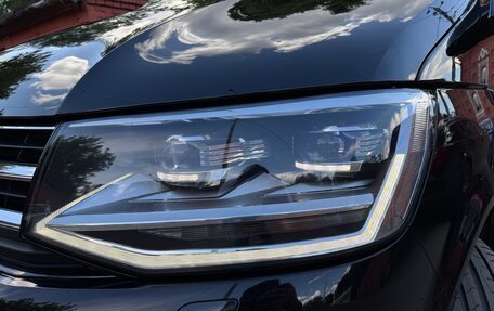 Volkswagen Multivan T6 рестайлинг, 2018 год, 4 500 000 рублей, 18 фотография