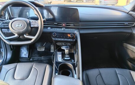 Hyundai Elantra, 2023 год, 2 200 000 рублей, 7 фотография