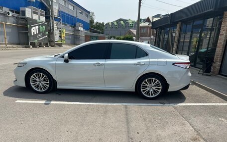 Toyota Camry, 2018 год, 2 700 000 рублей, 4 фотография