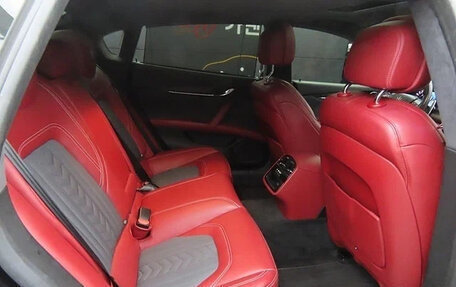 Maserati Quattroporte VI, 2022 год, 4 936 000 рублей, 4 фотография