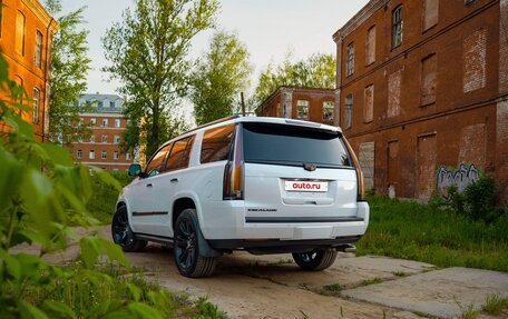 Cadillac Escalade IV, 2016 год, 4 850 000 рублей, 4 фотография