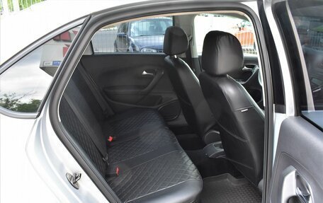 Volkswagen Polo VI (EU Market), 2011 год, 849 000 рублей, 13 фотография