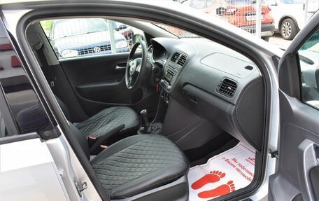 Volkswagen Polo VI (EU Market), 2011 год, 849 000 рублей, 14 фотография