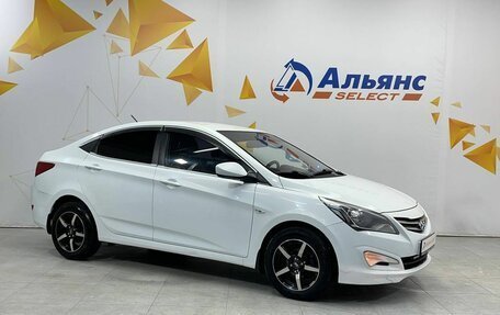 Hyundai Solaris II рестайлинг, 2016 год, 825 000 рублей, 1 фотография