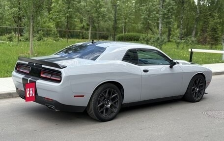 Dodge Challenger III рестайлинг 2, 2019 год, 5 100 000 рублей, 6 фотография