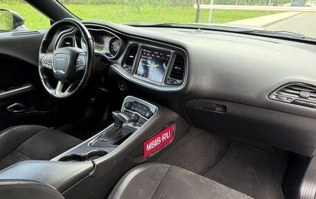 Dodge Challenger III рестайлинг 2, 2019 год, 5 100 000 рублей, 12 фотография