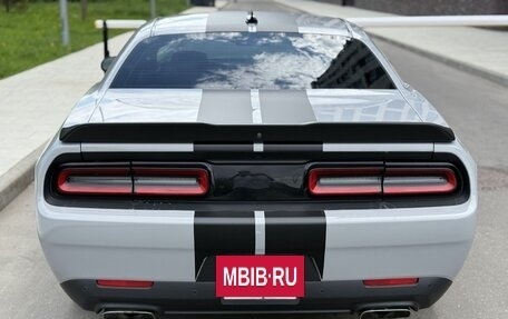 Dodge Challenger III рестайлинг 2, 2019 год, 5 100 000 рублей, 5 фотография