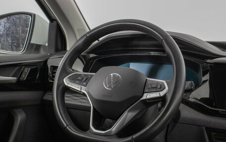 Volkswagen Taos, 2022 год, 2 080 000 рублей, 15 фотография