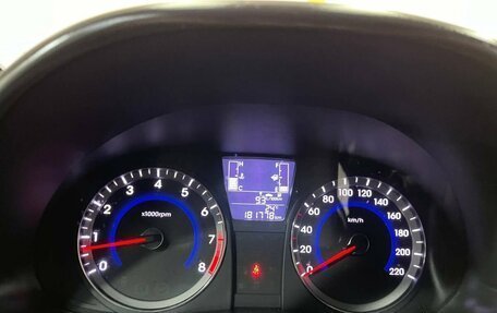 Hyundai Solaris II рестайлинг, 2016 год, 825 000 рублей, 11 фотография