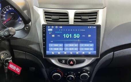 Hyundai Solaris II рестайлинг, 2016 год, 825 000 рублей, 13 фотография