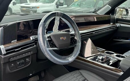 Cadillac Escalade V, 2025 год, 23 000 000 рублей, 5 фотография