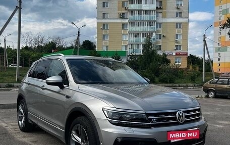 Volkswagen Tiguan II, 2019 год, 3 000 000 рублей, 2 фотография