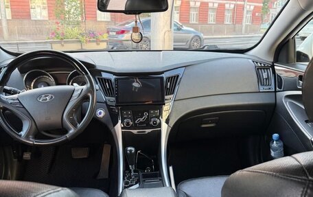 Hyundai Sonata VI, 2010 год, 1 200 000 рублей, 6 фотография