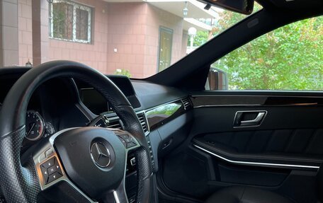 Mercedes-Benz E-Класс, 2012 год, 2 900 000 рублей, 11 фотография
