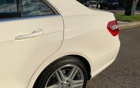 Mercedes-Benz E-Класс, 2012 год, 2 900 000 рублей, 20 фотография