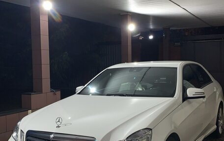 Mercedes-Benz E-Класс, 2012 год, 2 900 000 рублей, 23 фотография