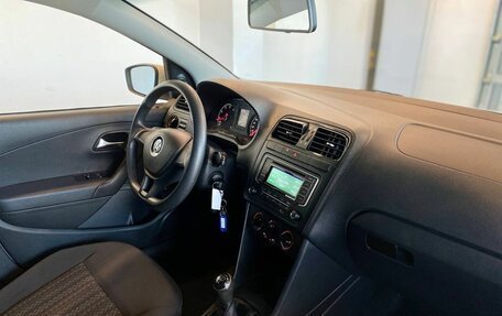 Volkswagen Polo VI (EU Market), 2016 год, 980 000 рублей, 12 фотография