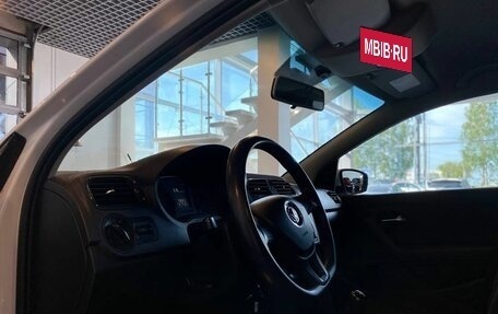 Volkswagen Polo VI (EU Market), 2016 год, 980 000 рублей, 23 фотография