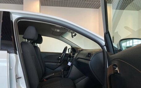 Volkswagen Polo VI (EU Market), 2016 год, 980 000 рублей, 29 фотография