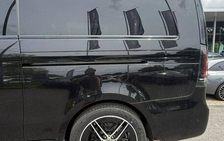 Mercedes-Benz V-Класс, 2025 год, 14 100 000 рублей, 15 фотография