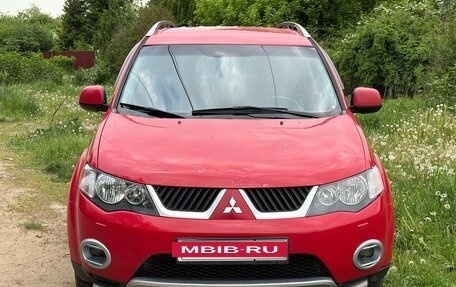 Mitsubishi Outlander III рестайлинг 3, 2007 год, 760 000 рублей, 2 фотография