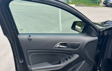 Mercedes-Benz GLA, 2019 год, 2 500 000 рублей, 15 фотография