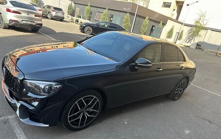 Mercedes-Benz E-Класс, 2019 год, 4 200 000 рублей, 4 фотография
