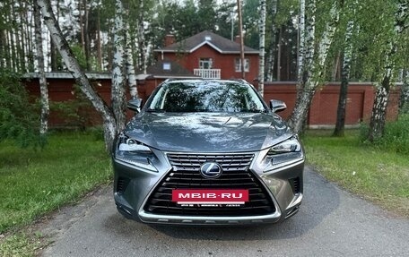 Lexus NX I, 2017 год, 3 250 000 рублей, 2 фотография