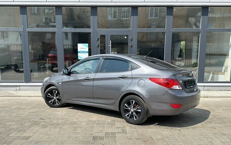 Hyundai Solaris II рестайлинг, 2012 год, 570 000 рублей, 2 фотография