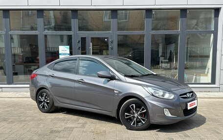 Hyundai Solaris II рестайлинг, 2012 год, 570 000 рублей, 3 фотография