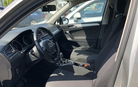 Volkswagen Tiguan II, 2020 год, 2 660 000 рублей, 9 фотография