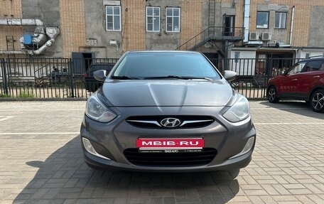 Hyundai Solaris II рестайлинг, 2012 год, 570 000 рублей, 26 фотография