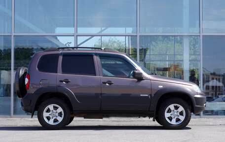 Chevrolet Niva I рестайлинг, 2016 год, 677 000 рублей, 4 фотография