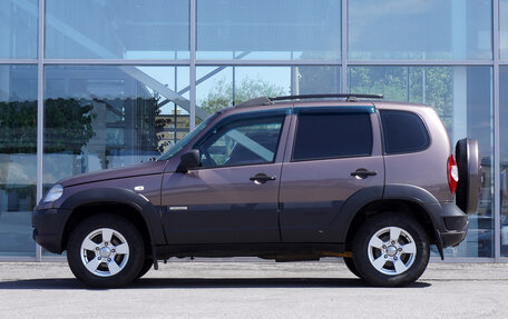 Chevrolet Niva I рестайлинг, 2016 год, 677 000 рублей, 8 фотография
