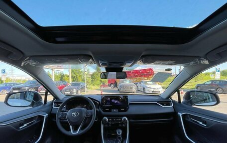 Toyota RAV4, 2024 год, 3 680 000 рублей, 25 фотография