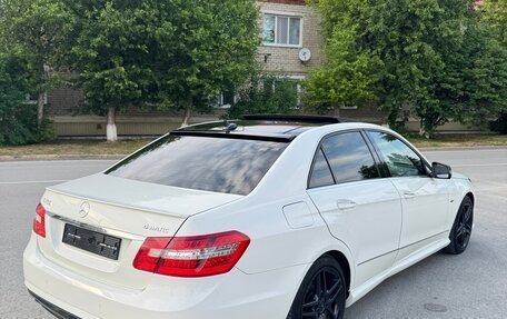 Mercedes-Benz E-Класс, 2012 год, 2 300 000 рублей, 2 фотография