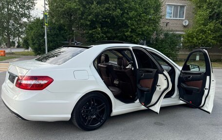Mercedes-Benz E-Класс, 2012 год, 2 300 000 рублей, 6 фотография