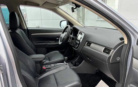 Mitsubishi Outlander III рестайлинг 3, 2012 год, 1 254 216 рублей, 15 фотография