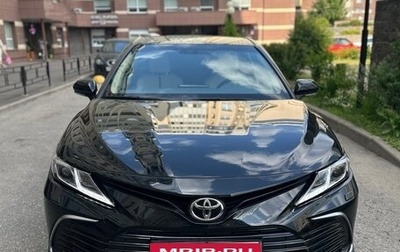Toyota Camry, 2021 год, 3 290 000 рублей, 1 фотография