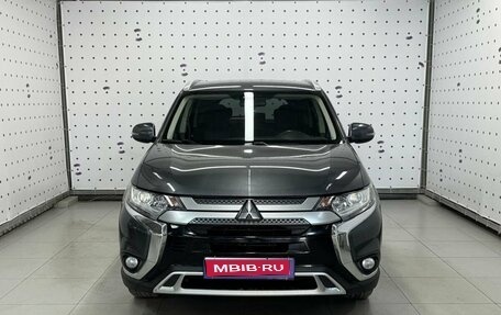 Mitsubishi Outlander III рестайлинг 3, 2020 год, 2 060 000 рублей, 1 фотография
