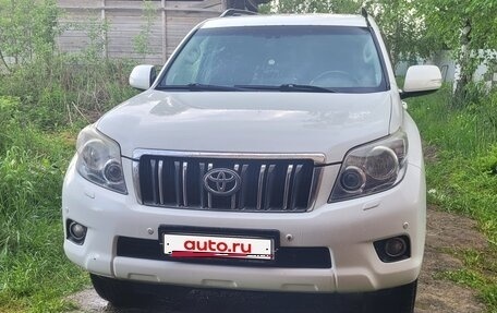 Toyota Land Cruiser Prado 150 рестайлинг 2, 2011 год, 2 300 000 рублей, 2 фотография
