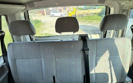 Volkswagen Transporter T5 рестайлинг, 2005 год, 1 240 000 рублей, 9 фотография