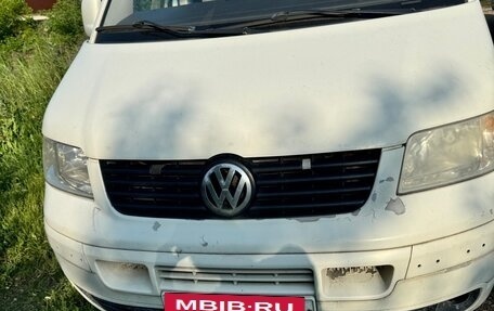 Volkswagen Transporter T5 рестайлинг, 2005 год, 1 240 000 рублей, 5 фотография