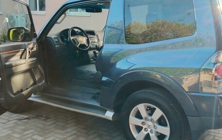 Mitsubishi Pajero IV, 2008 год, 2 250 000 рублей, 15 фотография