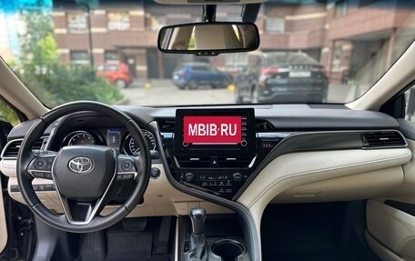 Toyota Camry, 2021 год, 3 290 000 рублей, 11 фотография