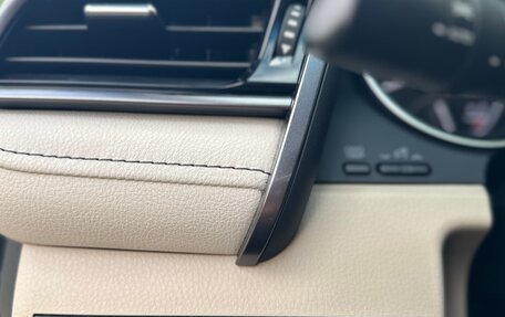 Toyota Camry, 2021 год, 3 290 000 рублей, 16 фотография