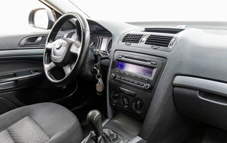 Skoda Octavia, 2010 год, 688 000 рублей, 26 фотография