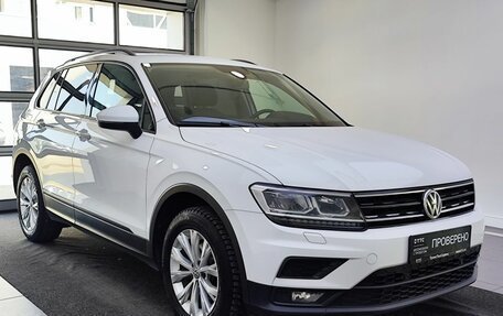 Volkswagen Tiguan II, 2020 год, 2 199 000 рублей, 3 фотография