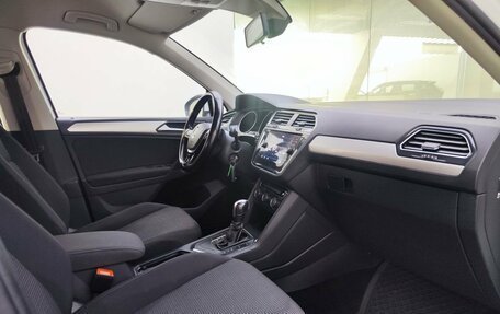 Volkswagen Tiguan II, 2020 год, 2 199 000 рублей, 13 фотография
