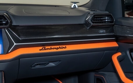 Lamborghini Urus I, 2025 год, 52 990 000 рублей, 30 фотография